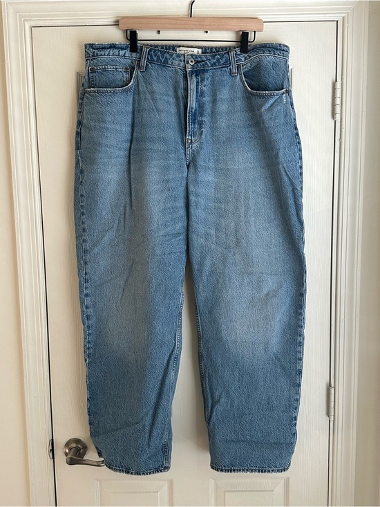 Abercrombie & Fitch Denim - Abercrombie & Fitch Light Blue Loose Fit Jeans High Rise Curve Love